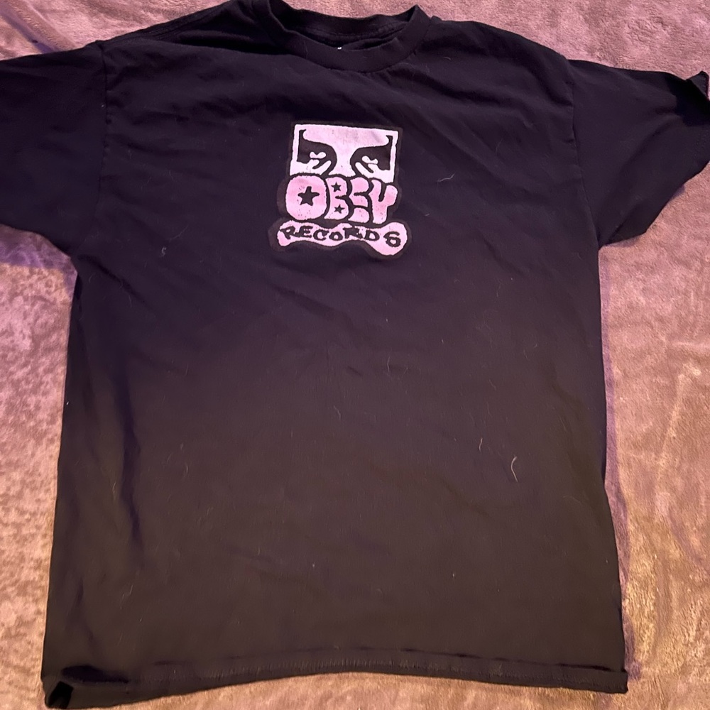 obey graphic tee💝